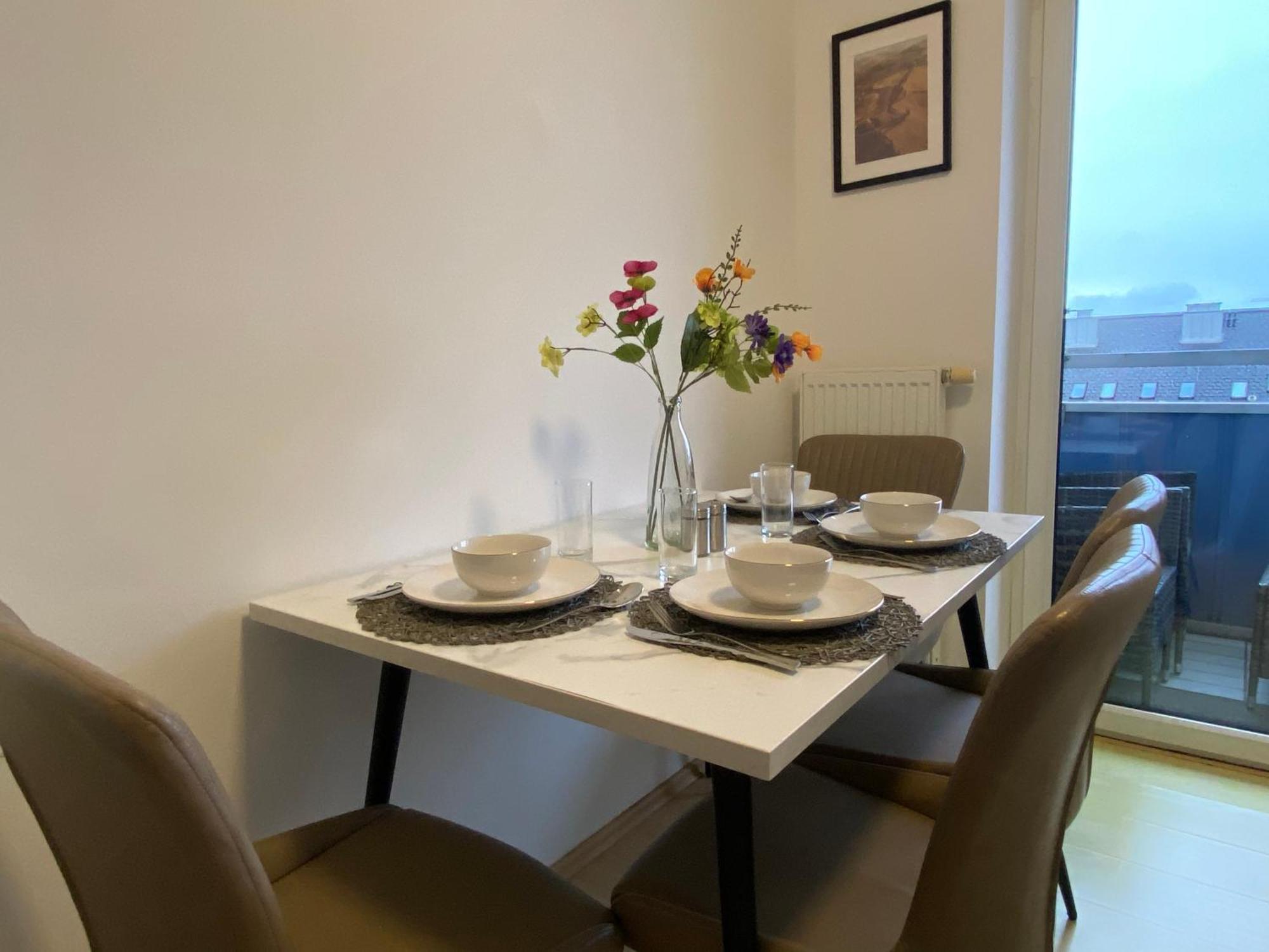 Moderne Wohnung Naehe Hauptbahnhof Linz Bagian luar foto