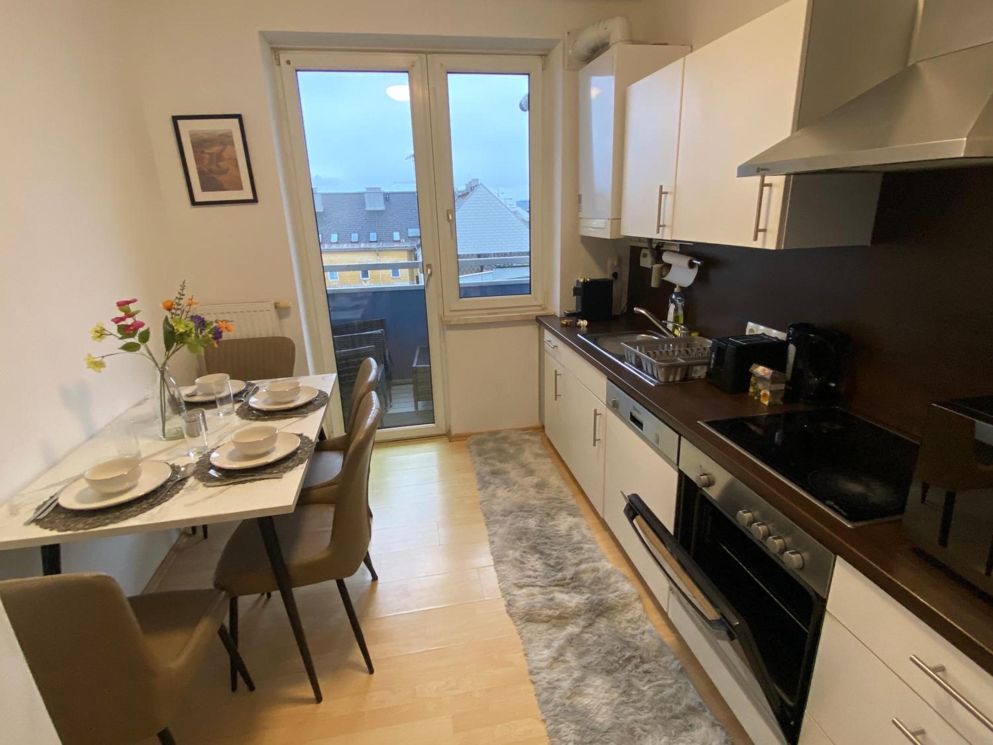 Moderne Wohnung Naehe Hauptbahnhof Linz Bagian luar foto