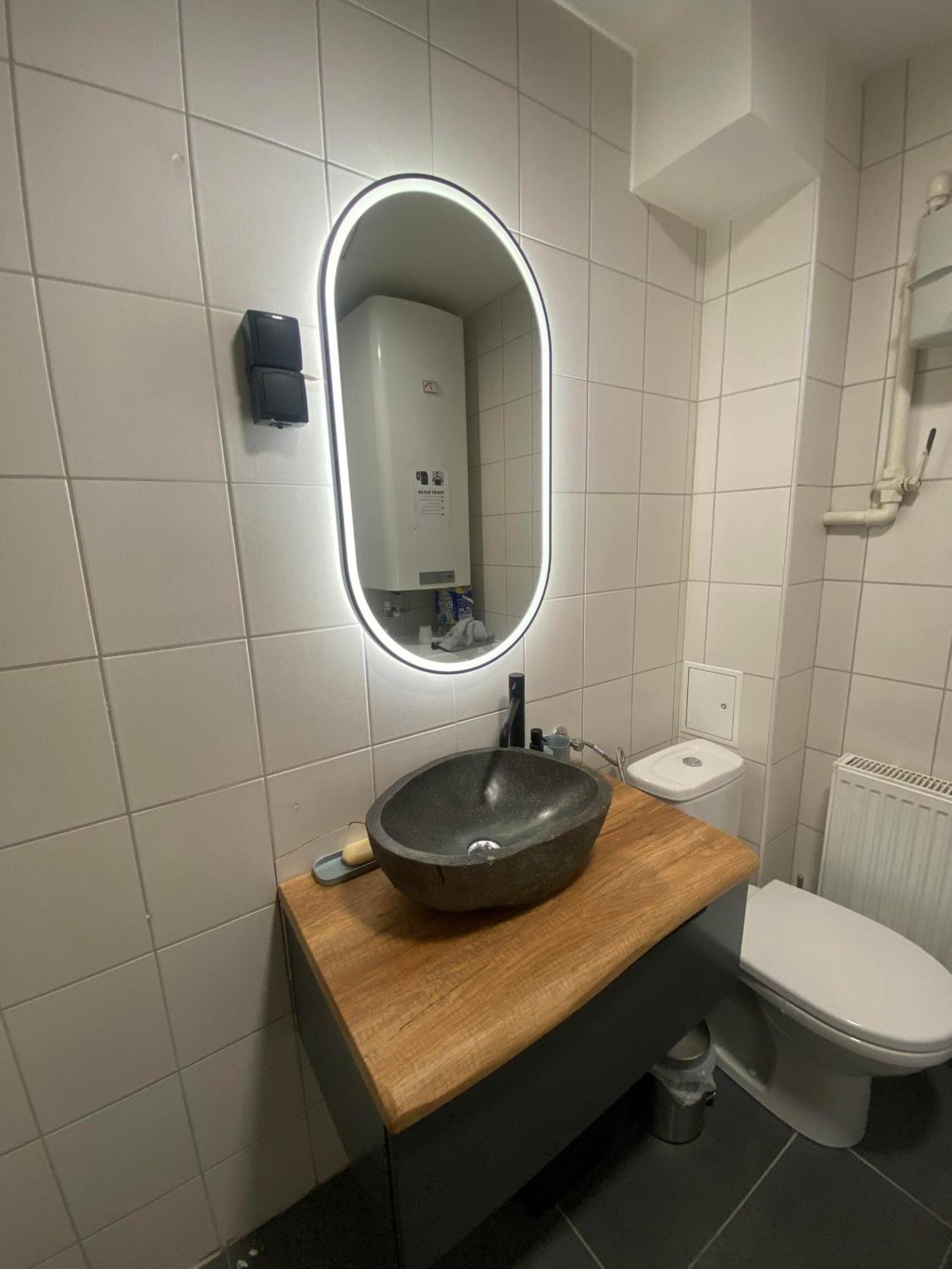 Moderne Wohnung Naehe Hauptbahnhof Linz Bagian luar foto